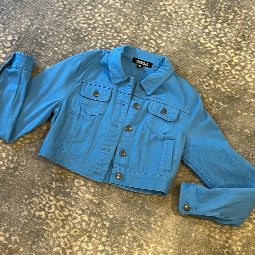 FOREVER 21 BRIGHT BLUE DENIM JACKET SIZE M